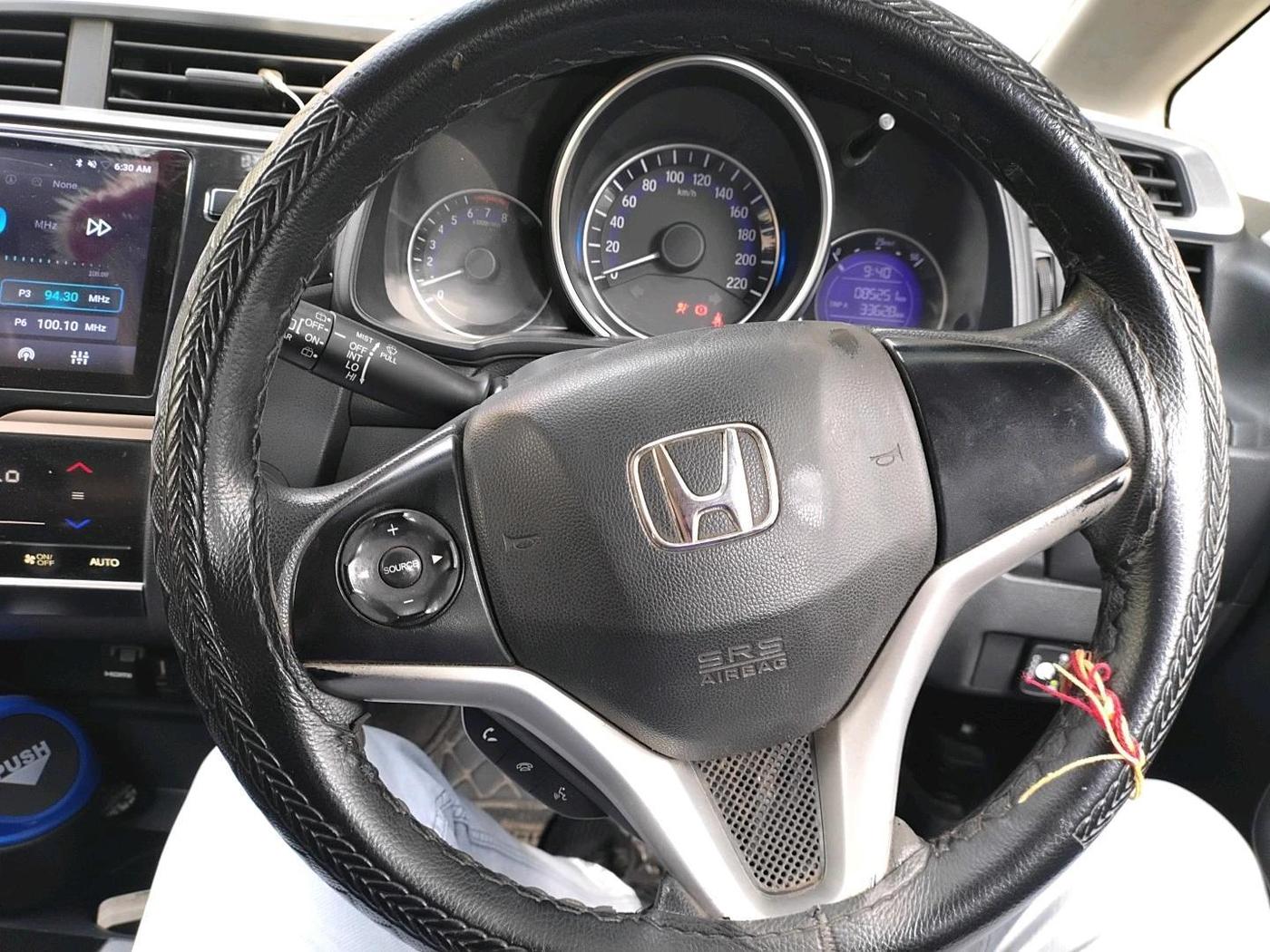 2018 Honda WR-V 1.2L I-VTEC VX MT, CNG, Manual, 85,253 km, interior