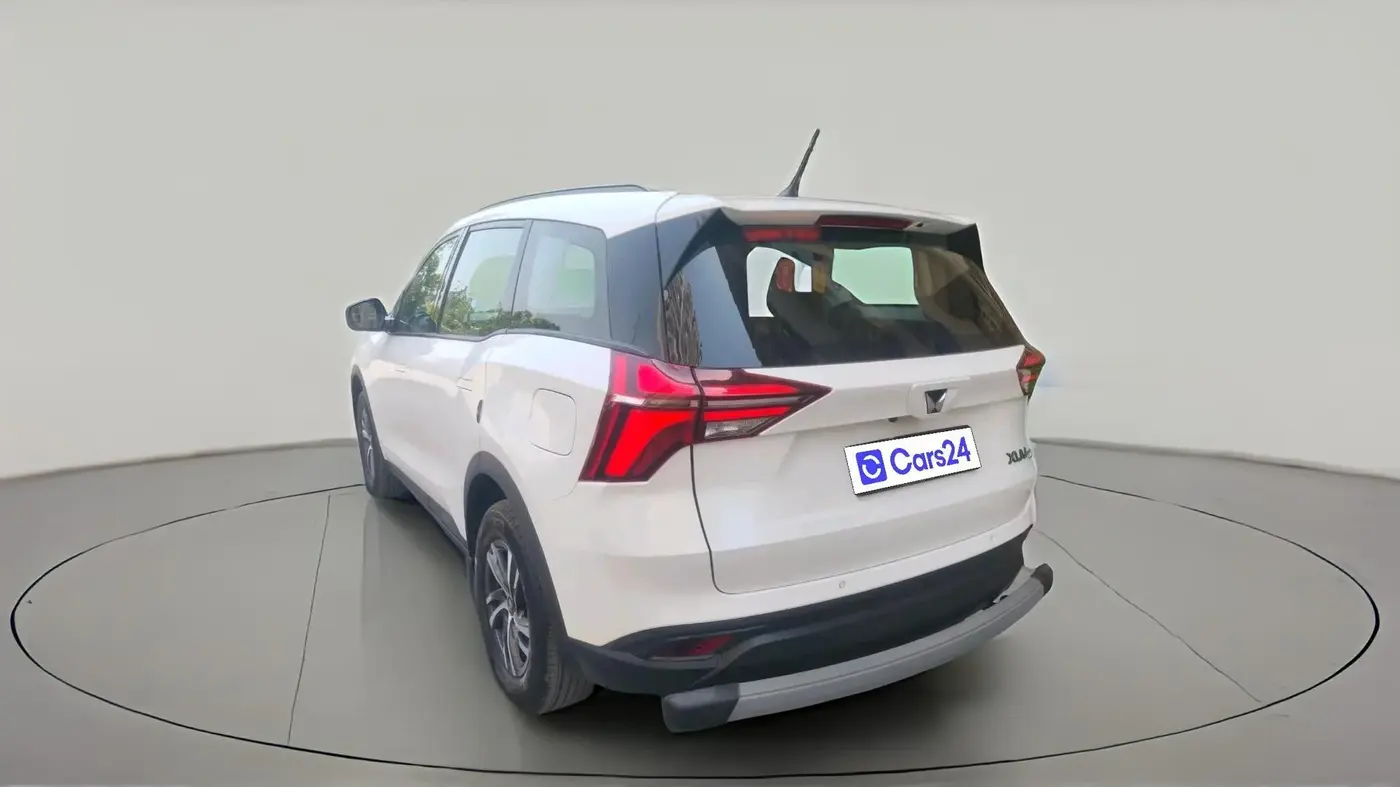 2023 Mahindra XUV700 MX P MT 5 STR, Petrol, Manual, 5,201 km, exterior