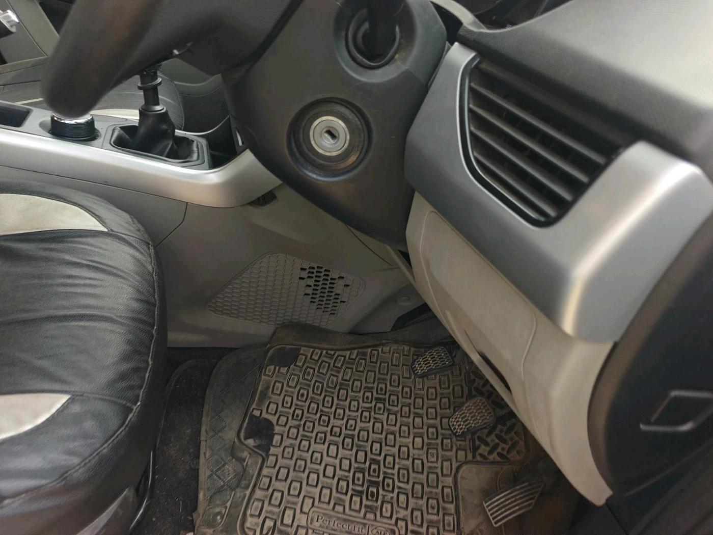 2019 Tata NEXON XM PETROL, Petrol, Manual, 26,426 km, interior