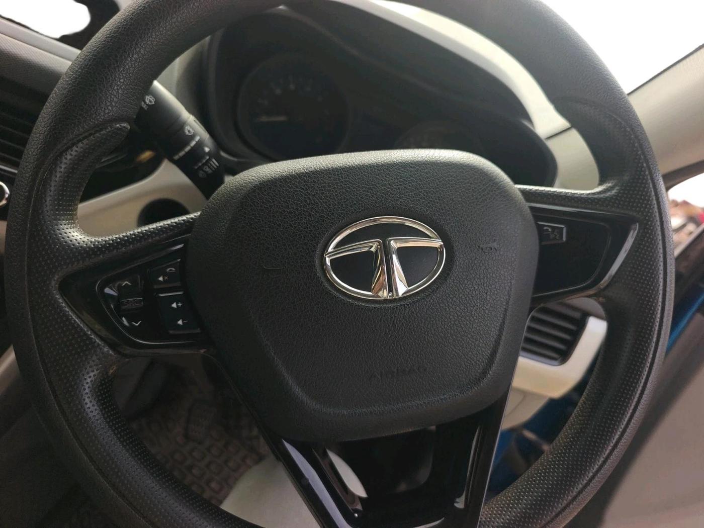 2019 Tata NEXON XM PETROL, Petrol, Manual, 26,426 km, interior
