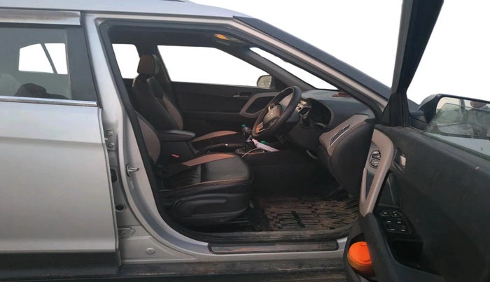 2017 Hyundai Creta SX PLUS 1.6 PETROL, Petrol, Manual, 73,547 km, interior