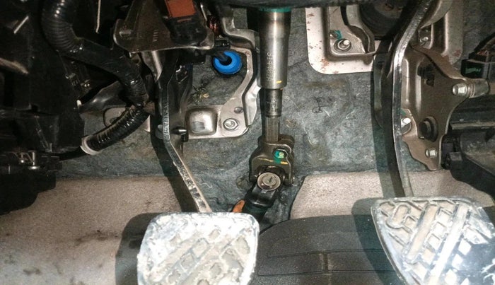 2014 Nissan Sunny XV PETROL, Petrol, Manual, 65,673 km, interior