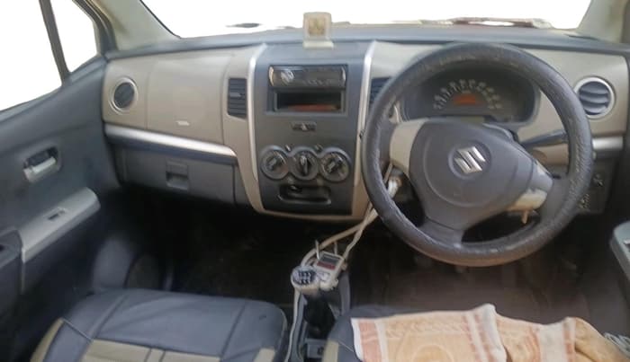 2014 Maruti Wagon R 1.0 LXI CNG, CNG, Manual, 2,22,637 km, interior