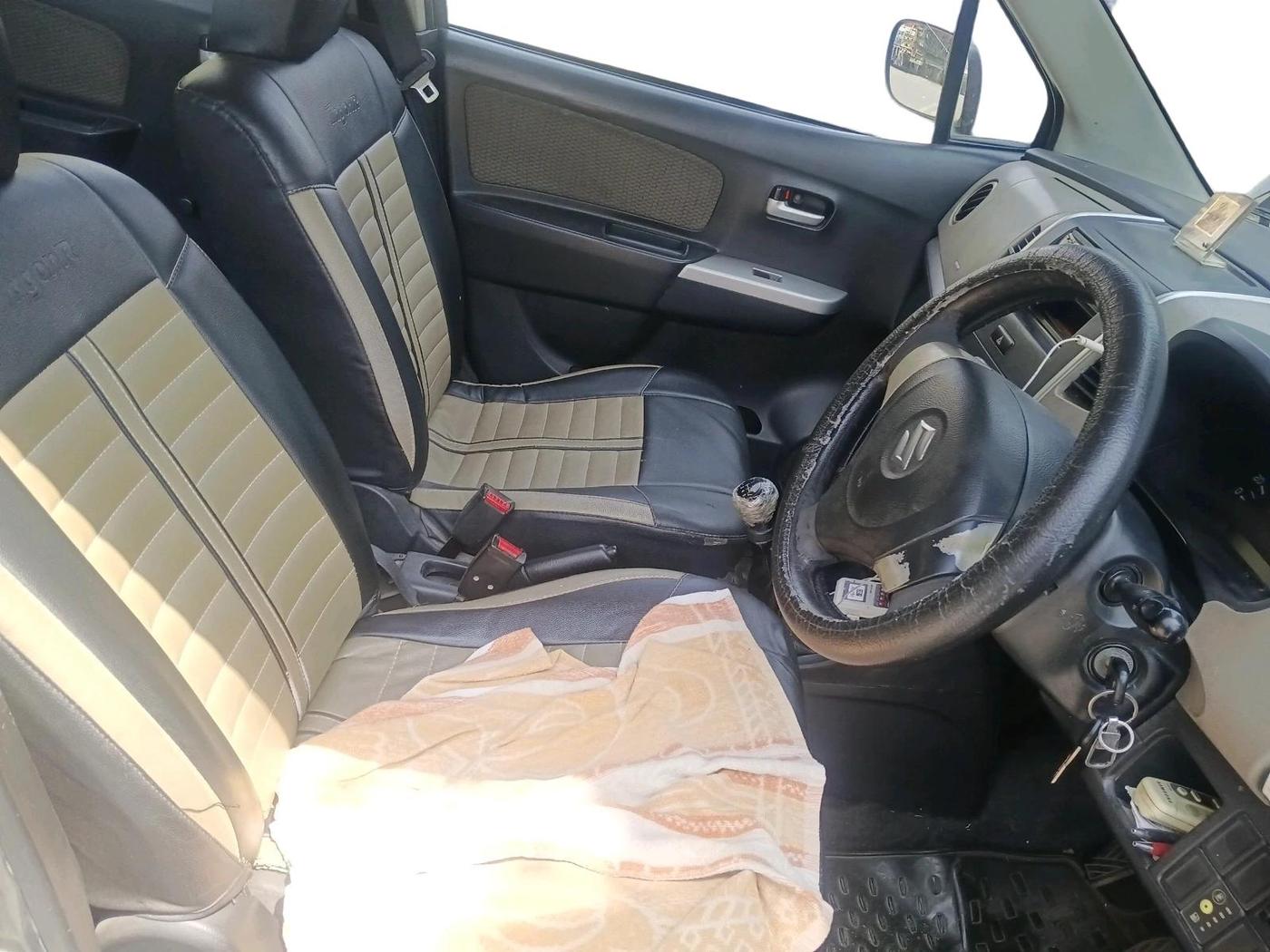 2014 Maruti Wagon R 1.0 LXI CNG, CNG, Manual, 2,22,637 km, interior