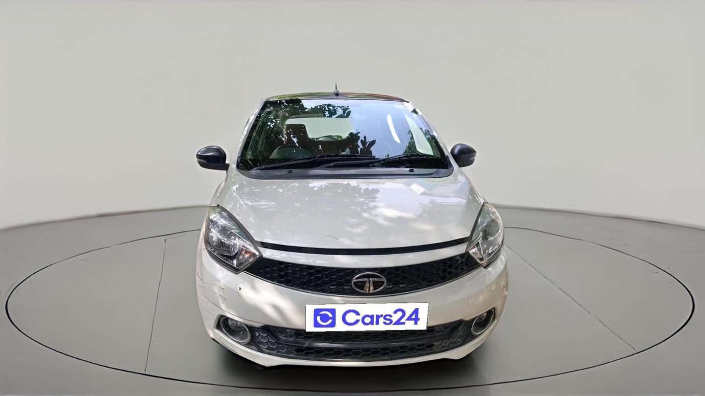 2018 Tata Tiago XZ PETROL, Petrol, Manual, 1,04,652 km, exterior