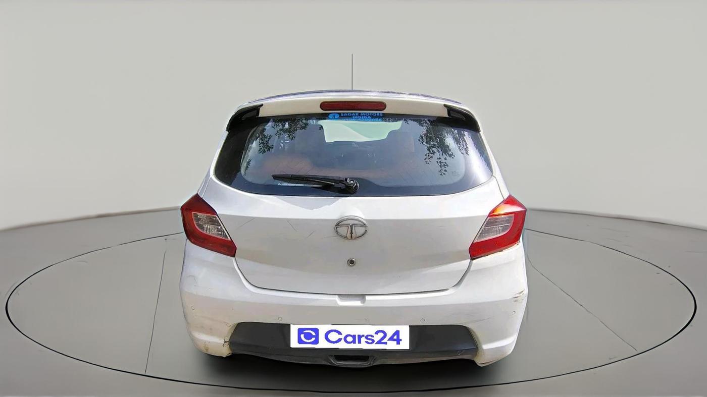 2018 Tata Tiago XZ PETROL, Petrol, Manual, 1,04,652 km, exterior