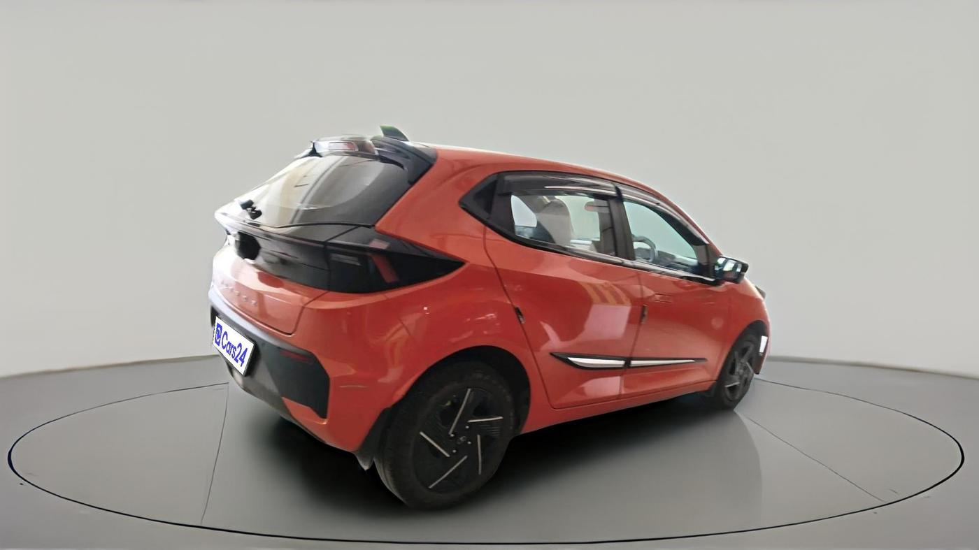 2025 Tata ALTROZ Accomplished S Petrol 5 MT, Petrol, Manual, 9,229 km, exterior