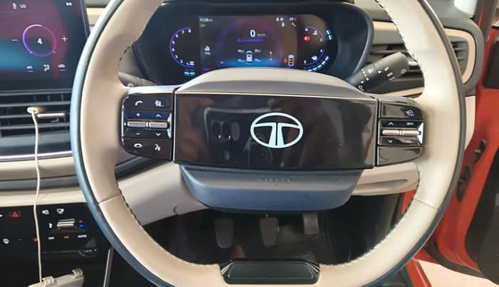 2025 Tata ALTROZ Accomplished S Petrol 5 MT, Petrol, Manual, 9,229 km, interior