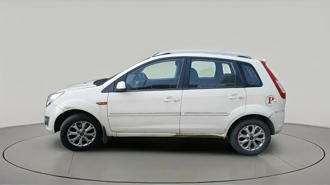 2013 Ford Figo TITANIUM 1.2 PETROL, Petrol, Manual, 77,594 km, exterior