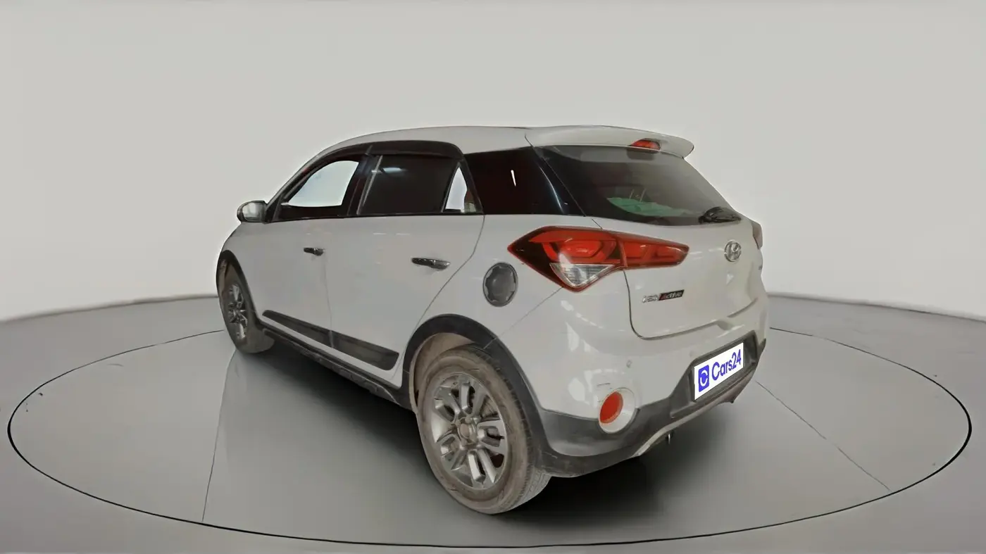 2016 Hyundai i20 Active 1.2 SX, Petrol, Manual, 1,06,607 km, exterior