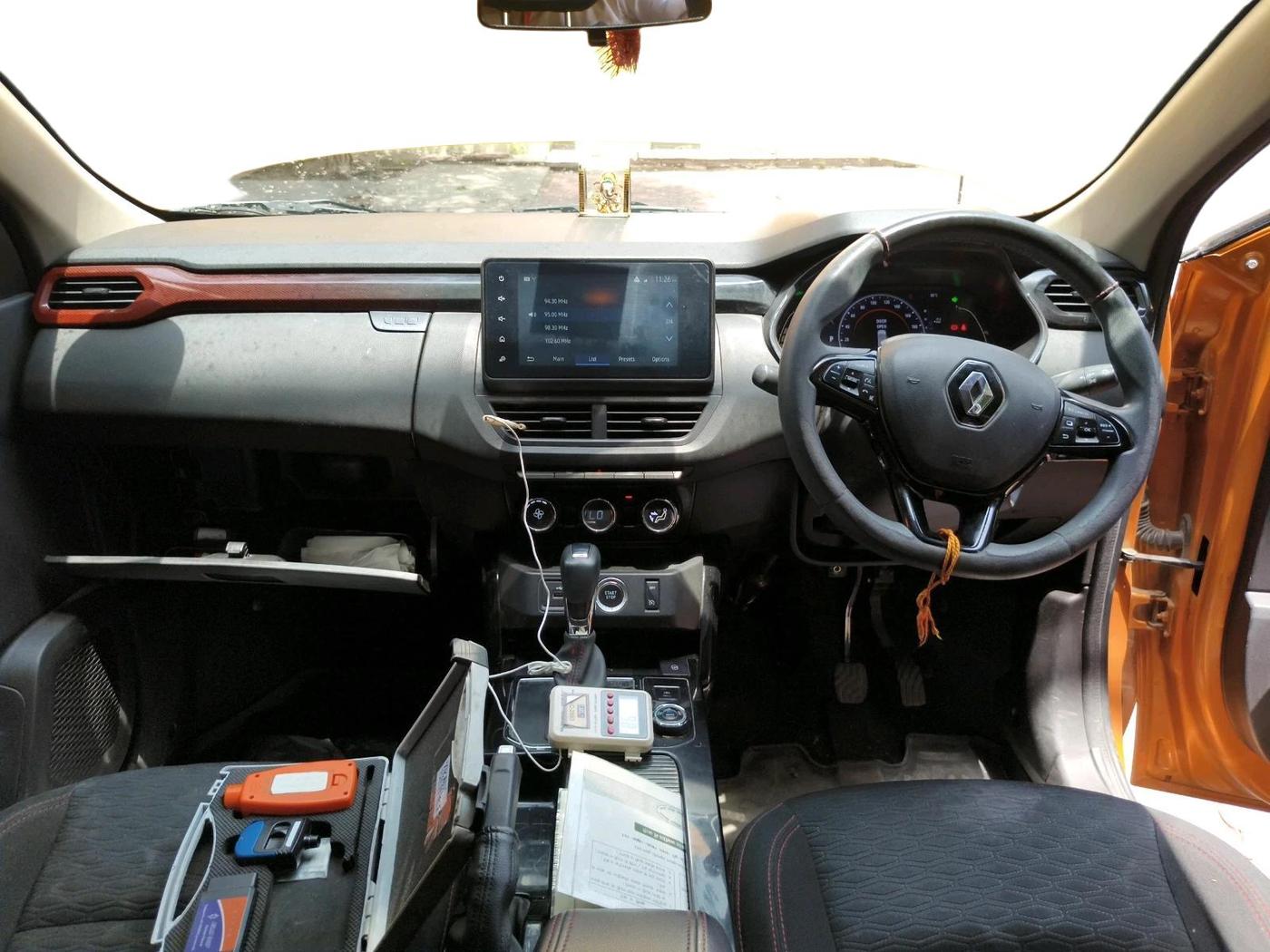 2022 Renault Kiger RXZ TURBO CVT DUAL TONE, Petrol, Automatic, 65,224 km, interior