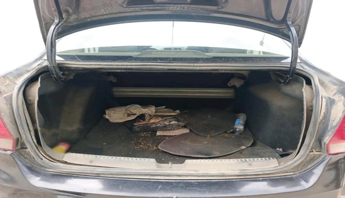 2011 Volkswagen Vento HIGHLINE PETROL AT, Petrol, Automatic, 1,30,469 km, exterior