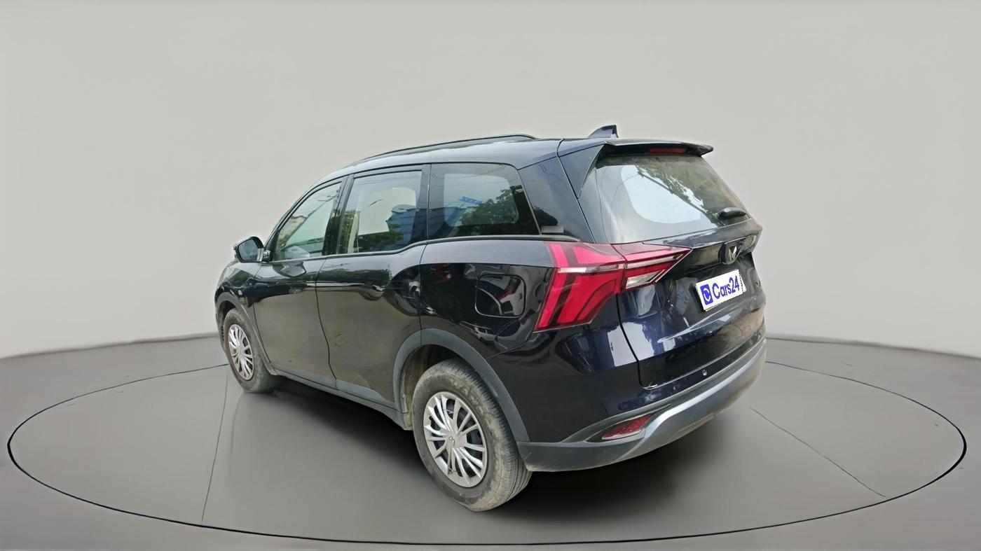 2023 Mahindra XUV700 AX 3 P MT 5 STR, Petrol, Manual, 26,713 km, exterior
