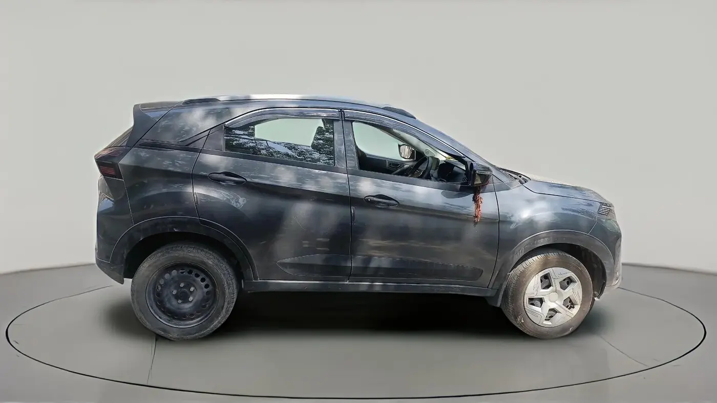 2024 Tata NEXON SMART PLUS S 1.2 REVOTRON, Petrol, Manual, 16,082 km, exterior