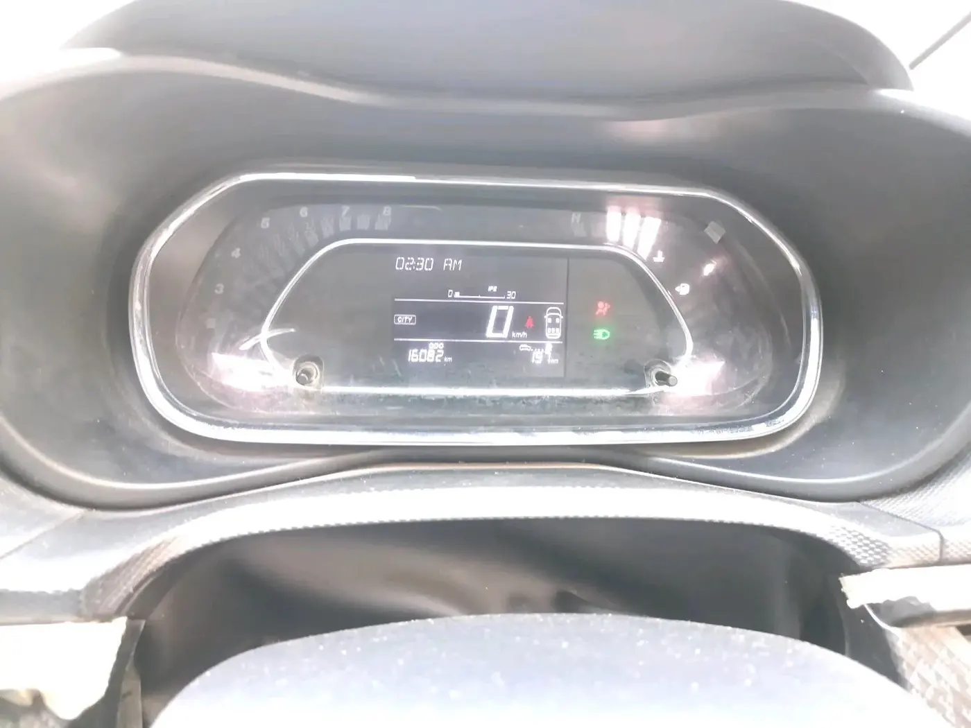 2024 Tata NEXON SMART PLUS S 1.2 REVOTRON, Petrol, Manual, 16,082 km, interior