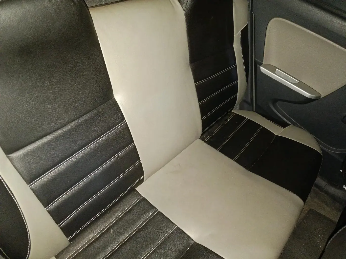 2015 Maruti Alto K10 VXI, Petrol, Manual, 38,376 km, interior