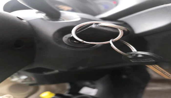 2014 Honda Mobilio 1.5L I-VTEC V, Petrol, Manual, 1,57,300 km, interior