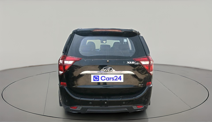 2019 Mahindra XUV500 W7, Diesel, Manual, 1,30,362 km, exterior
