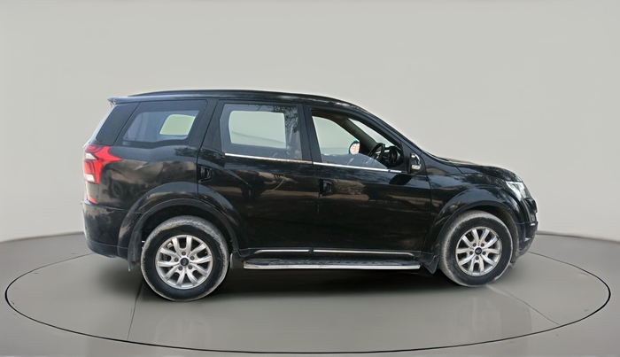 2019 Mahindra XUV500 W7, Diesel, Manual, 1,30,362 km, exterior