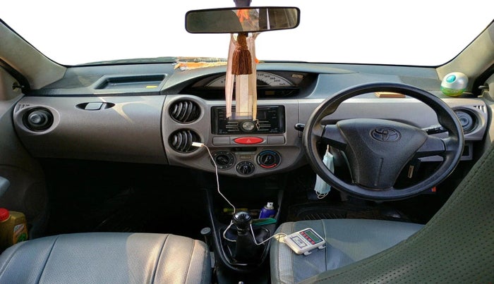 2011 Toyota Etios G, Petrol, Manual, 1,50,532 km, interior