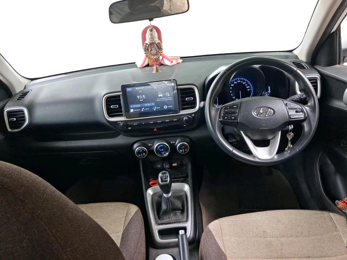 2022 Hyundai VENUE SX 1.5 CRDI, Diesel, Manual, 89,781 km, interior
