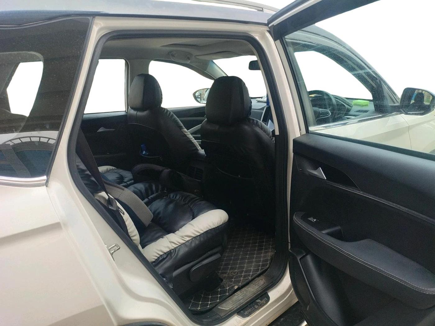 2021 MG HECTOR SHINE 1.5 PETROL TURBO MT, Petrol, Manual, 90,529 km, interior