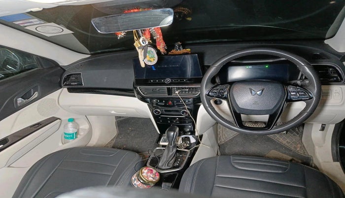2024 Mahindra XUV 3XO AX5L 1.2 TGDi AT, Petrol, Automatic, 49,836 km, interior