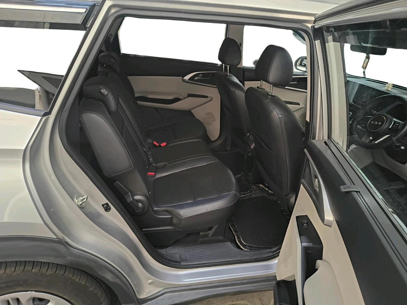 2024 KIA CARENS PREMIUM 1.5 PETROL 7 STR, Petrol, Manual, 46,098 km, interior