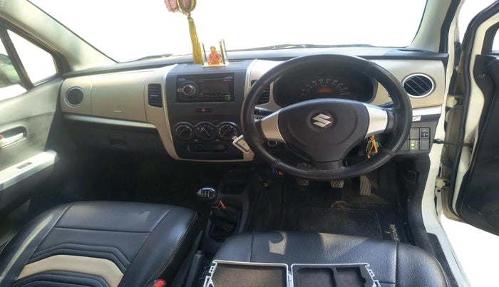 2017 Maruti Wagon R 1.0 LXI CNG, CNG, Manual, 56,848 km, interior