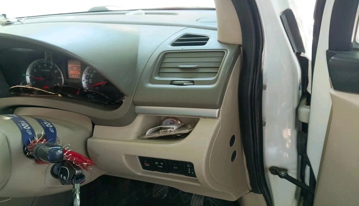 2014 Maruti Ertiga VXI CNG, CNG, Manual, 3,68,594 km, interior
