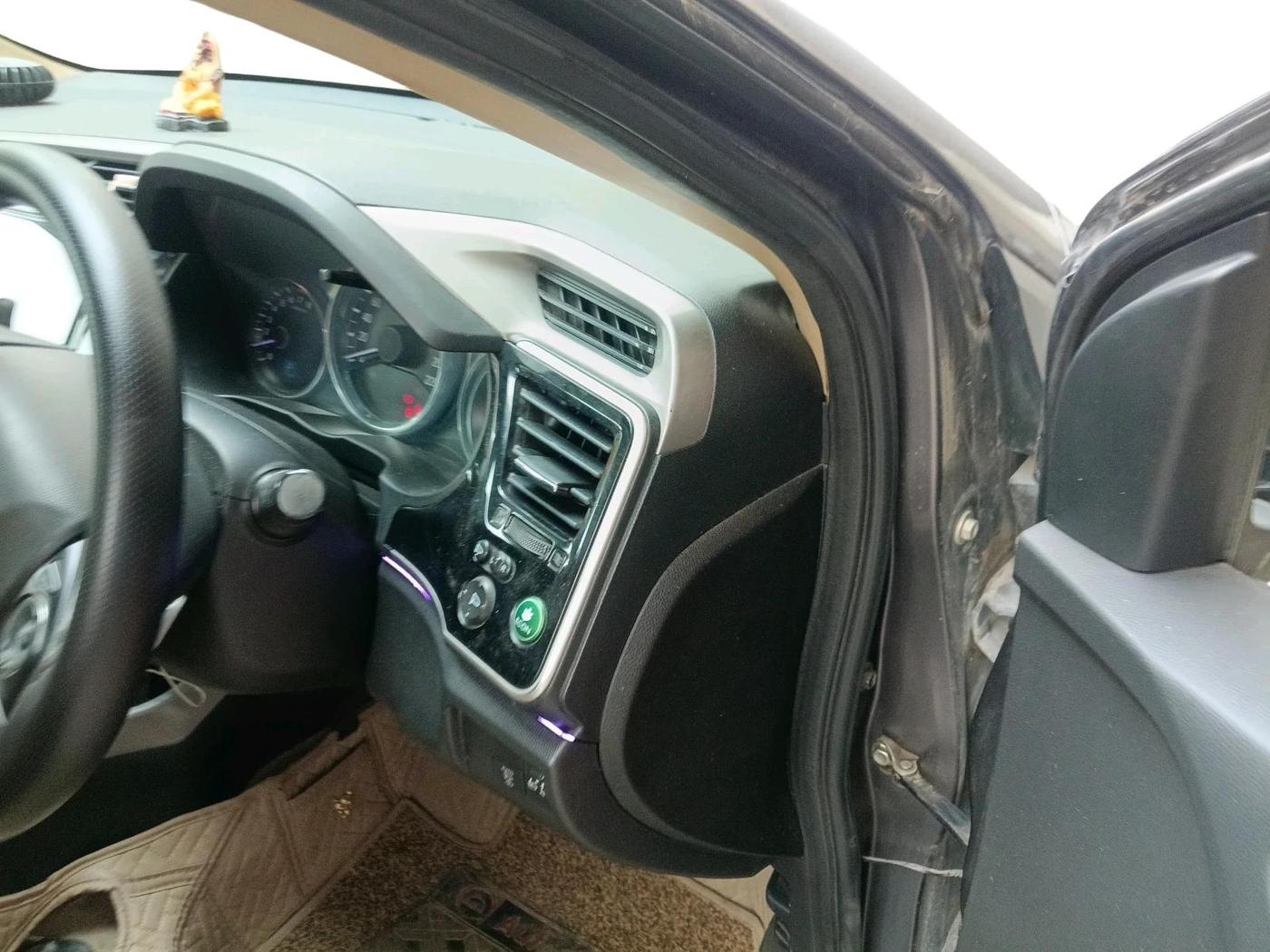 2017 Honda City 1.5L I-VTE V CVT, Petrol, Automatic, 76,581 km, interior