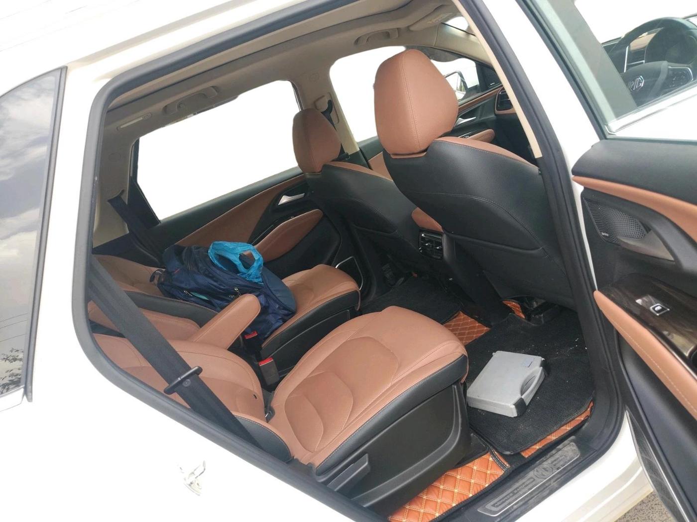 2023 MG HECTOR PLUS SAVVY PRO 1.5 TURBO CVT 6 STR, Petrol, Automatic, 44,786 km, interior