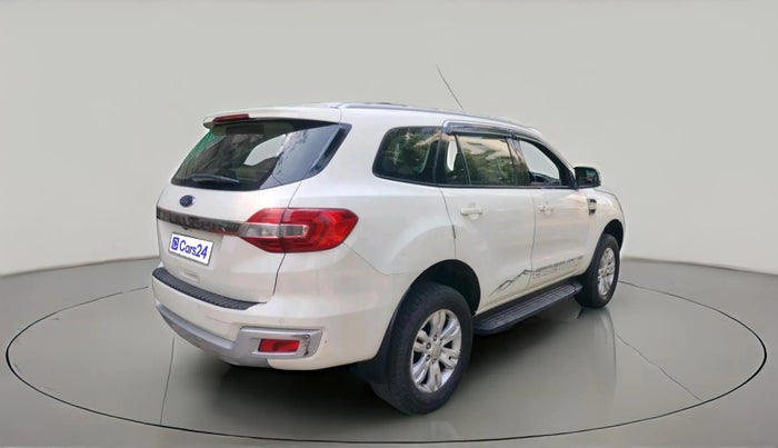 2016 Ford Endeavour TREND 2.2 4X2 AT, Diesel, Automatic, 1,61,930 km, exterior