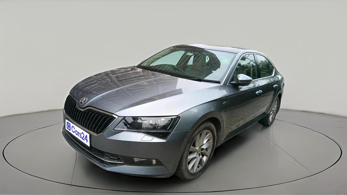 2016 Skoda Superb L&K 1.8 TSI AT, Petrol, Automatic, 1,20,870 km, exterior