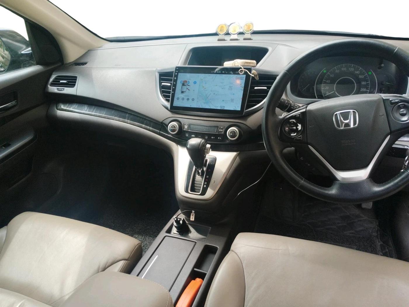 2016 Honda CRV 2.0L I-VTEC 2WD AT, Petrol, Automatic, 1,21,568 km, interior