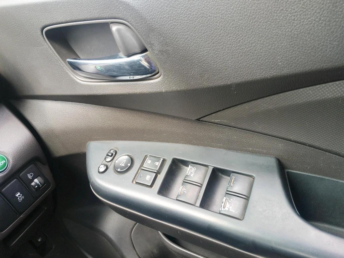 2016 Honda CRV 2.0L I-VTEC 2WD AT, Petrol, Automatic, 1,21,568 km, interior
