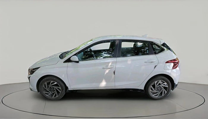 2024 Hyundai NEW I20 SPORTZ 1.2 IVT, Petrol, Automatic, 4,672 km, exterior