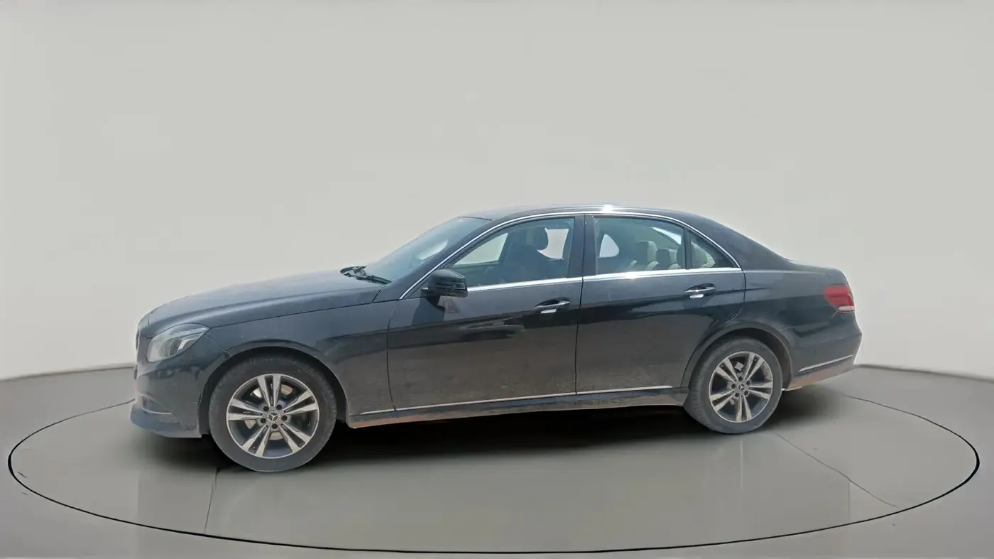 2014 Mercedes Benz E Class E 250 CDI AVANTGARDE, Diesel, Automatic, 1,00,293 km, exterior