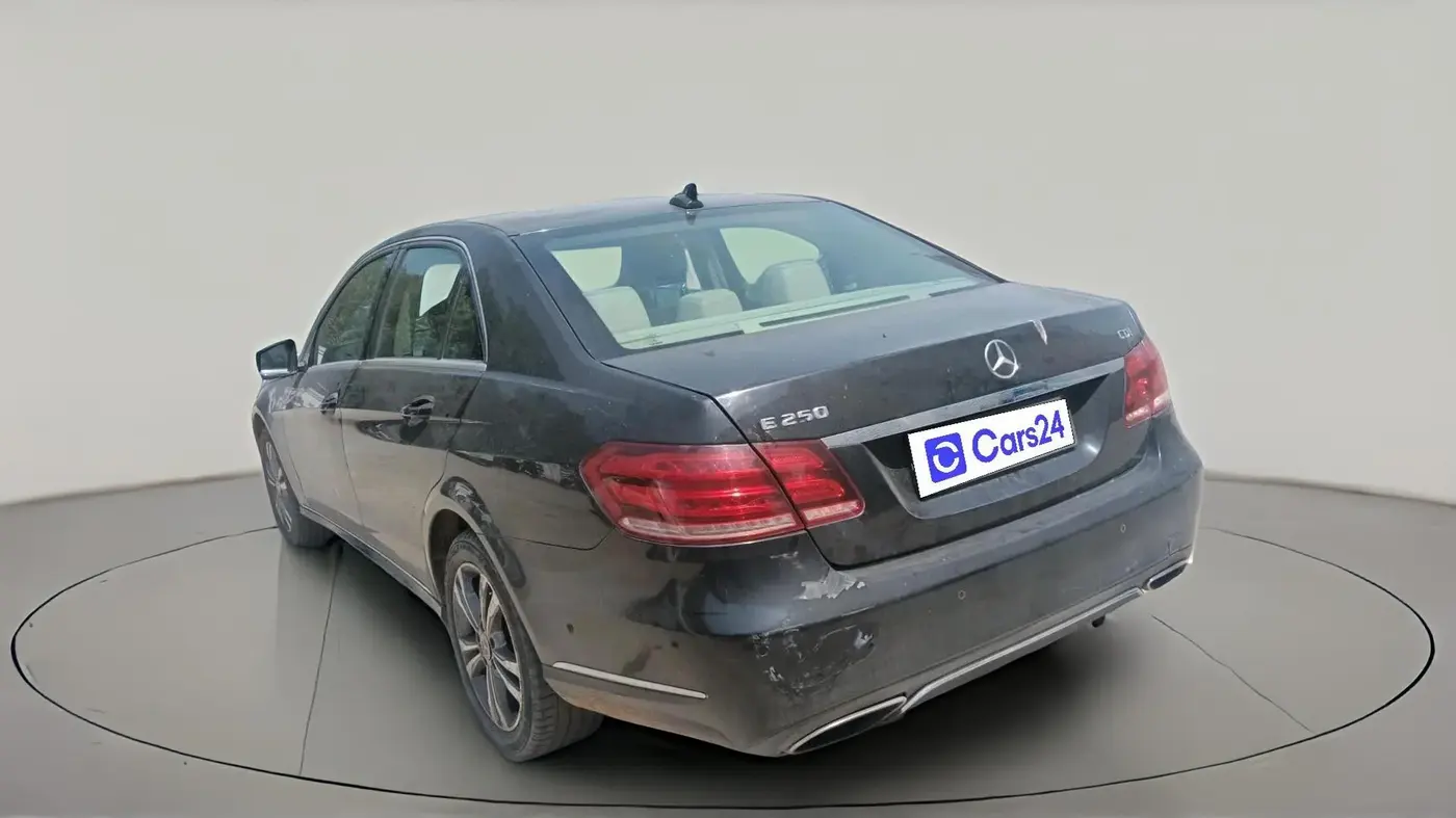 2014 Mercedes Benz E Class E 250 CDI AVANTGARDE, Diesel, Automatic, 1,00,293 km, exterior