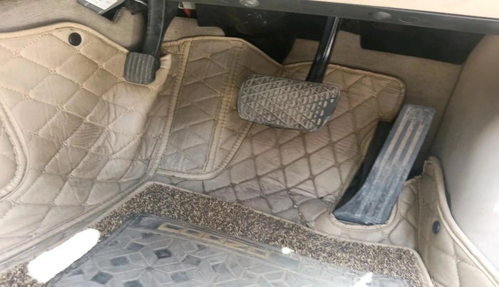 2014 Mercedes Benz E Class E 250 CDI AVANTGARDE, Diesel, Automatic, 1,00,293 km, interior