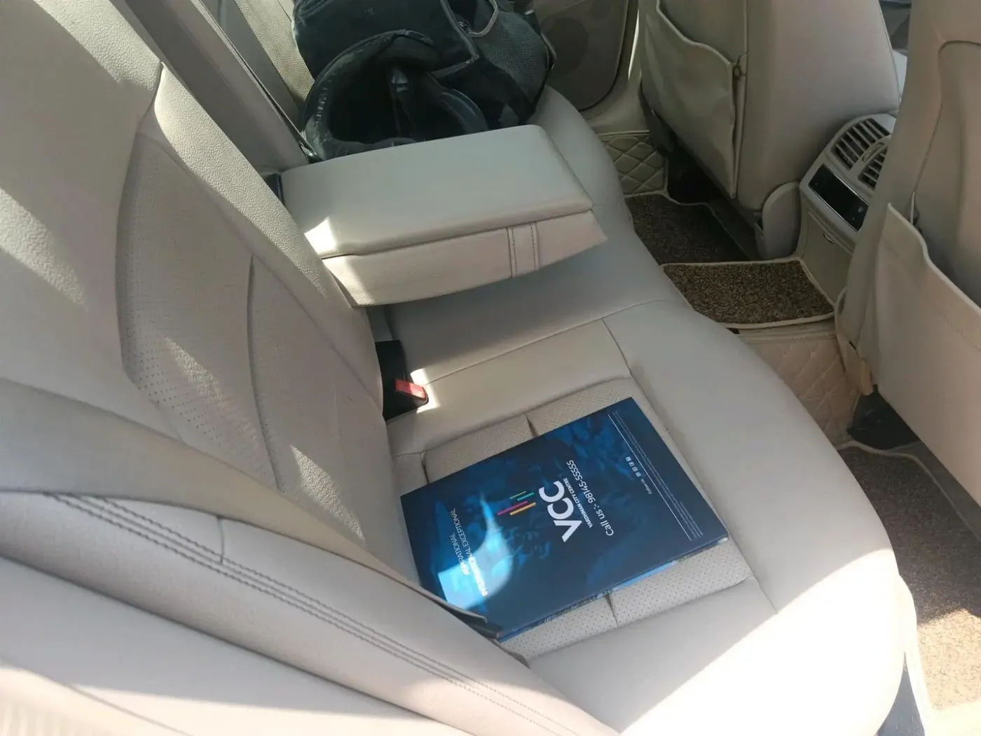 2014 Mercedes Benz E Class E 250 CDI AVANTGARDE, Diesel, Automatic, 1,00,293 km, interior