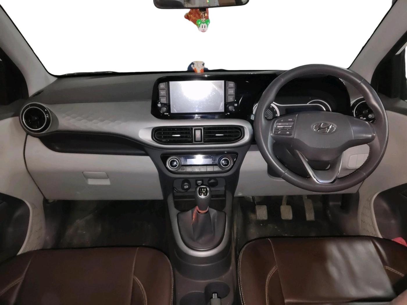 2022 Hyundai GRAND I10 NIOS ASTA 1.2 KAPPA VTVT, Petrol, Manual, 27,554 km, interior