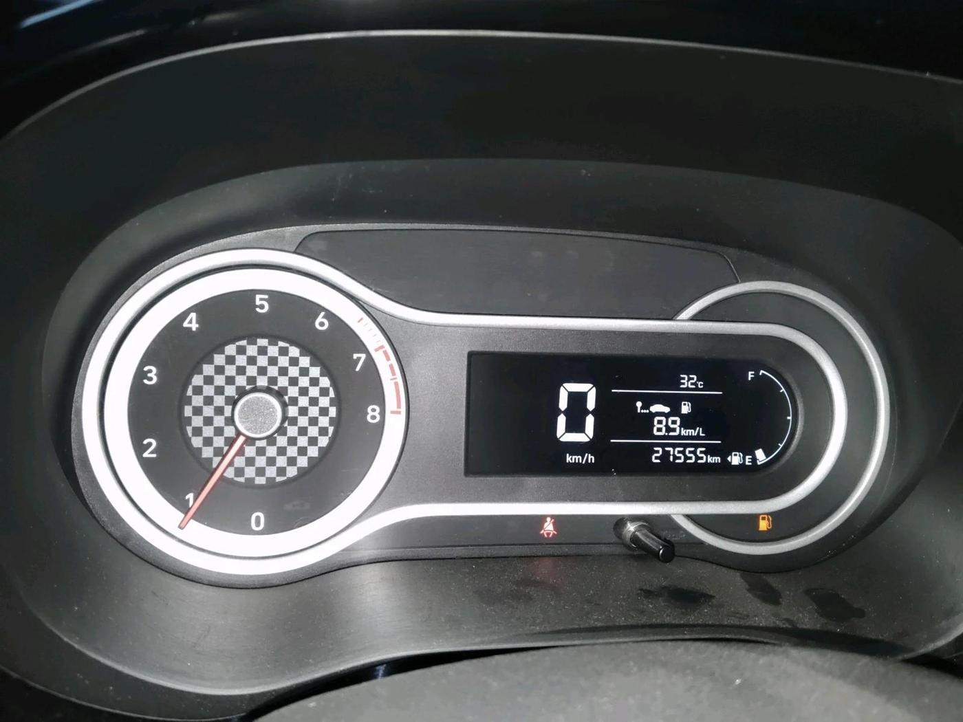 2022 Hyundai GRAND I10 NIOS ASTA 1.2 KAPPA VTVT, Petrol, Manual, 27,554 km, interior