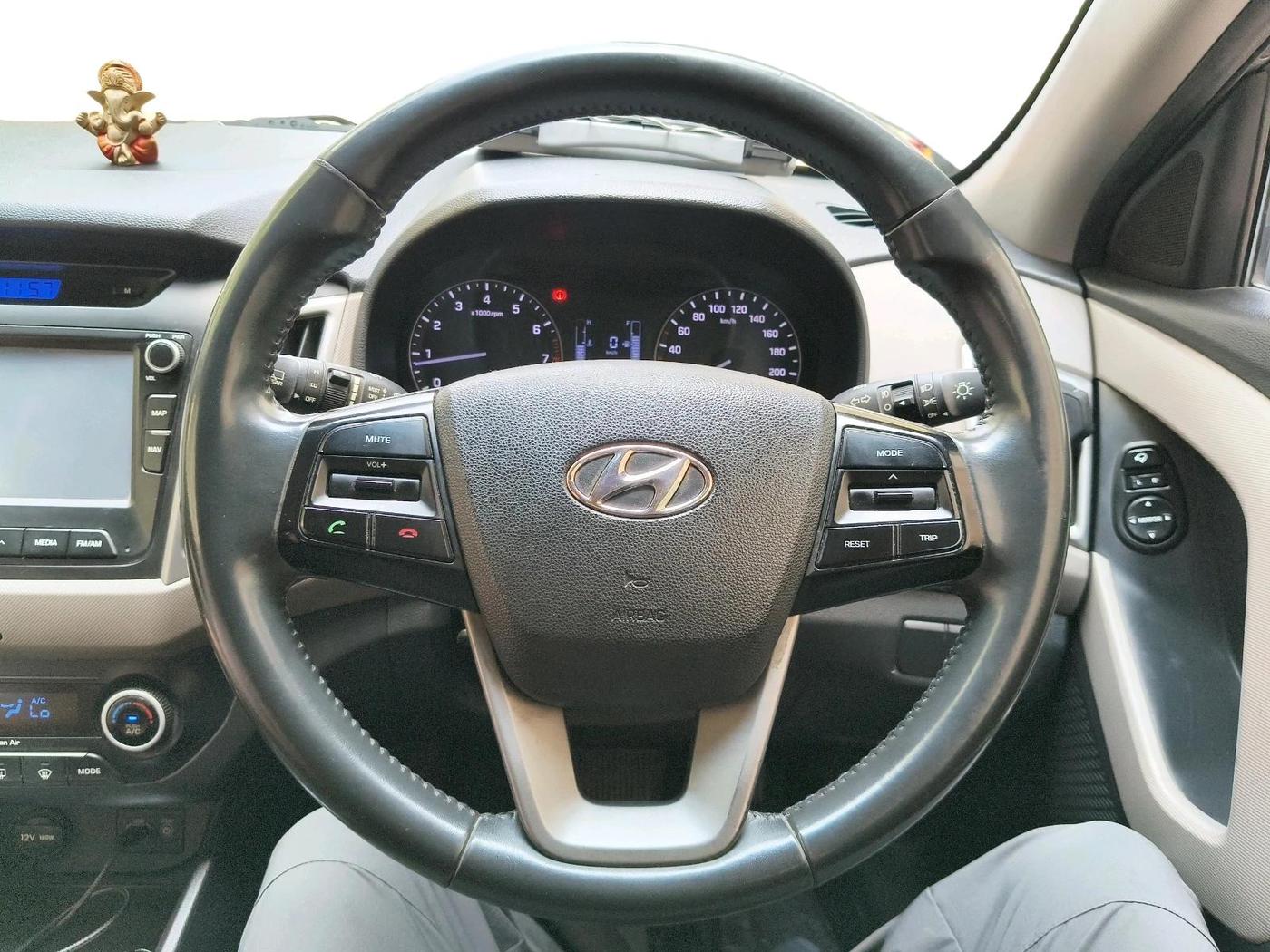 2016 Hyundai Creta SX PLUS AT 1.6 PETROL, Petrol, Automatic, 97,565 km, interior