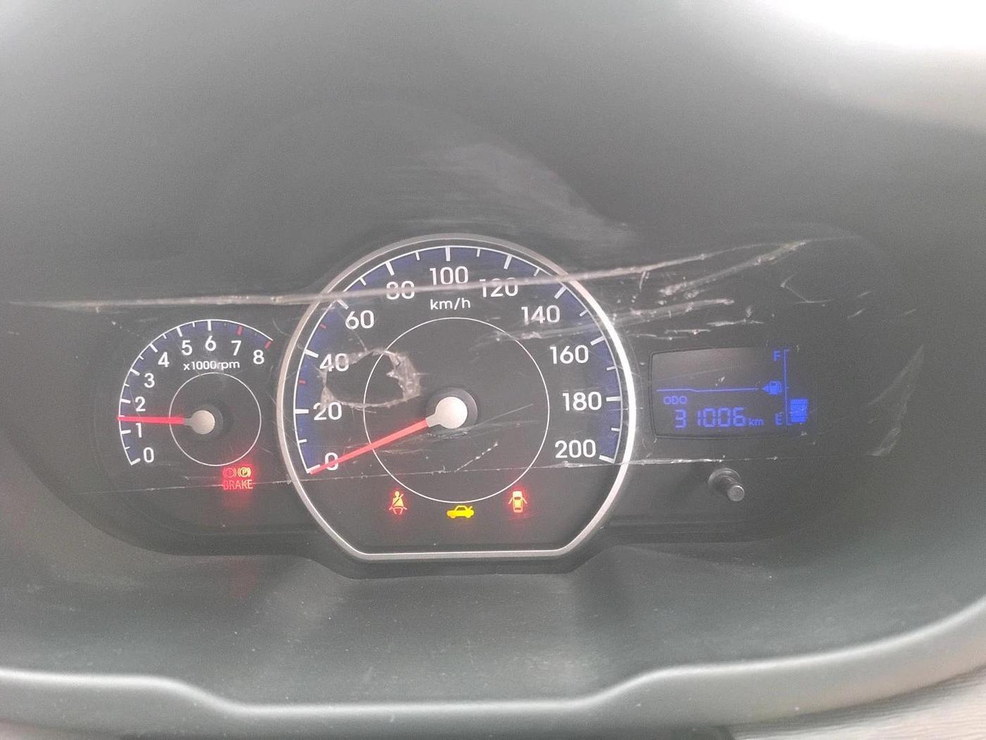 2012 Hyundai i10 SPORTZ 1.2, Petrol, Manual, 31,006 km, interior