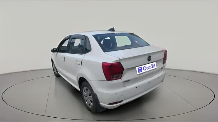 2017 Volkswagen Ameo TRENDLINE 1.5L, Diesel, Manual, 1,48,563 km, exterior