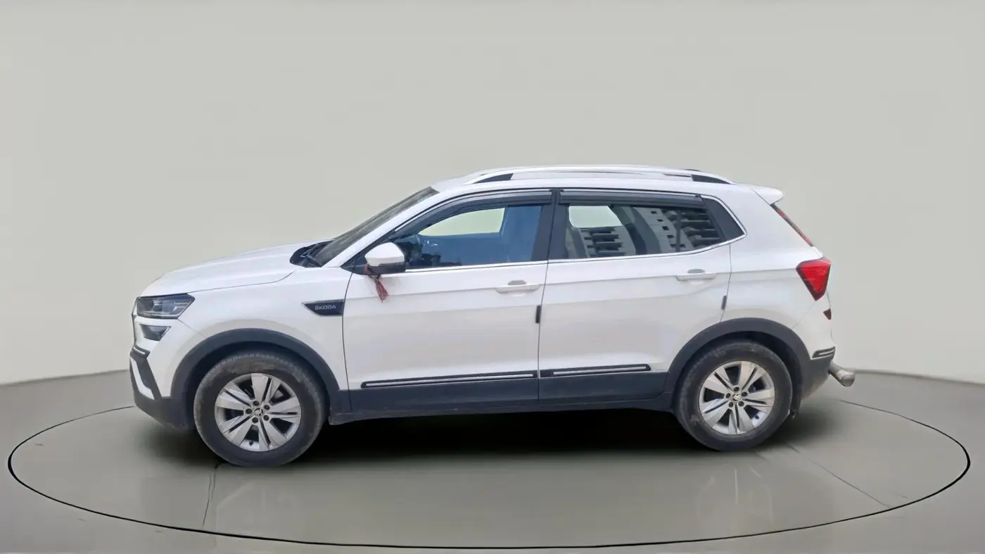 2022 Skoda KUSHAQ AMBITION 1.0L TSI MT, Petrol, Manual, 45,738 km, exterior