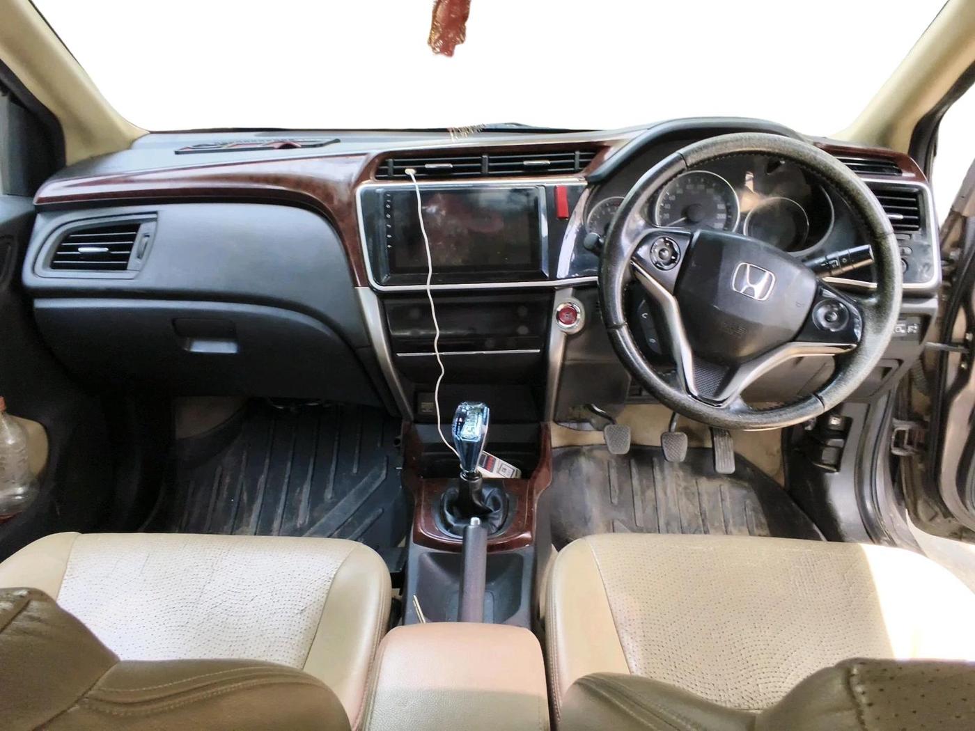 2016 Honda City 1.5L I-VTEC VX, CNG, Manual, 1,07,027 km, interior