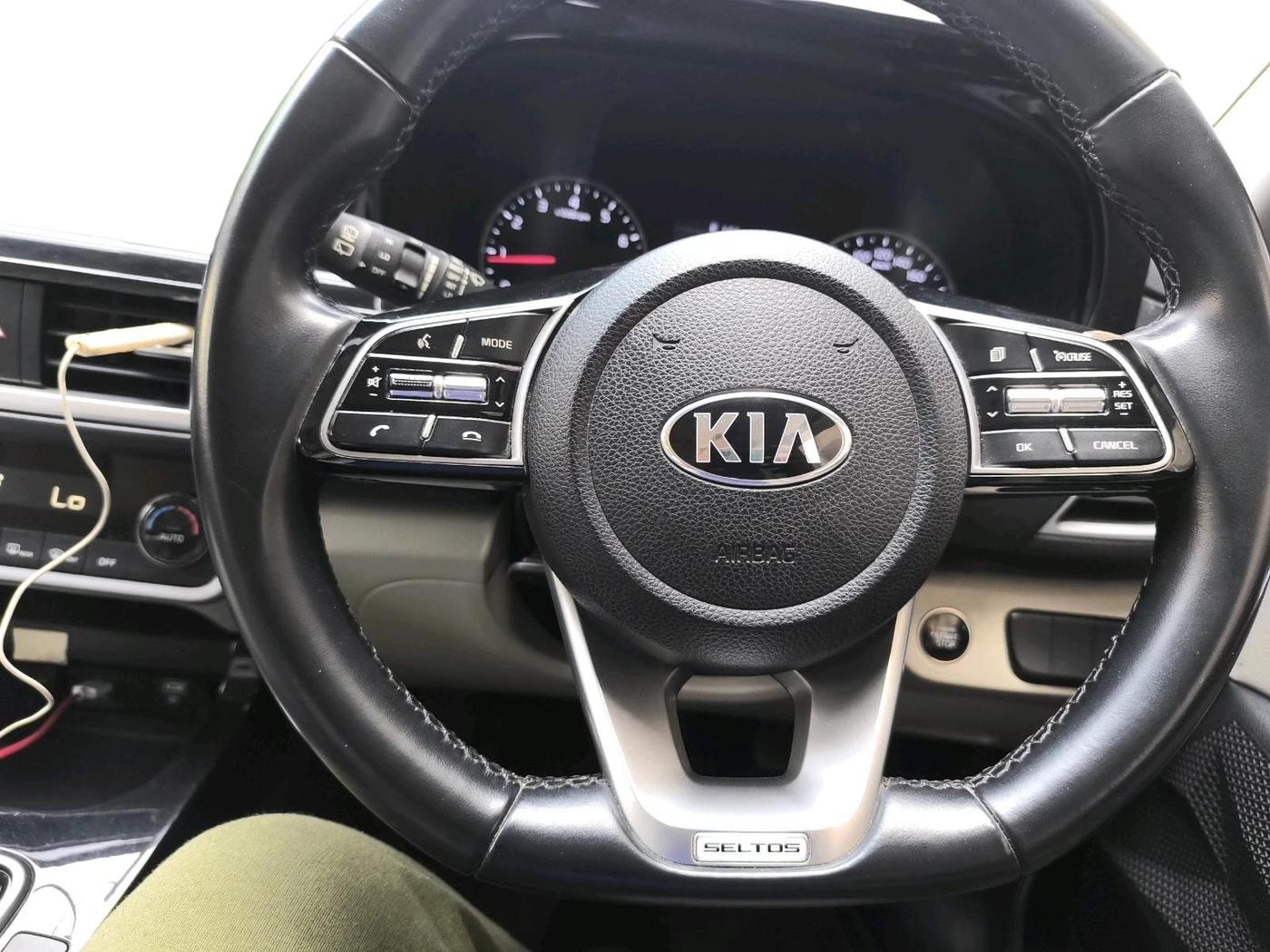 2020 KIA SELTOS HTX IVT 1.5 PETROL, Petrol, Automatic, 70,078 km, interior