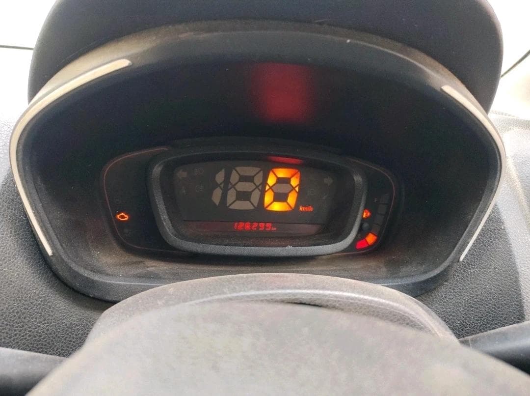2018 Renault Kwid RXL, CNG, Manual, 1,26,299 km, interior